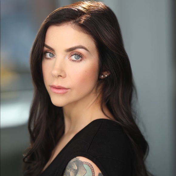 Meet your Posher, Keely - Picture 2 of 2